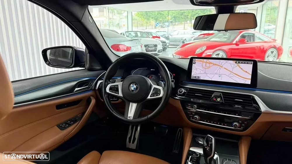 BMW 530 e Pack Desportivo M - 20