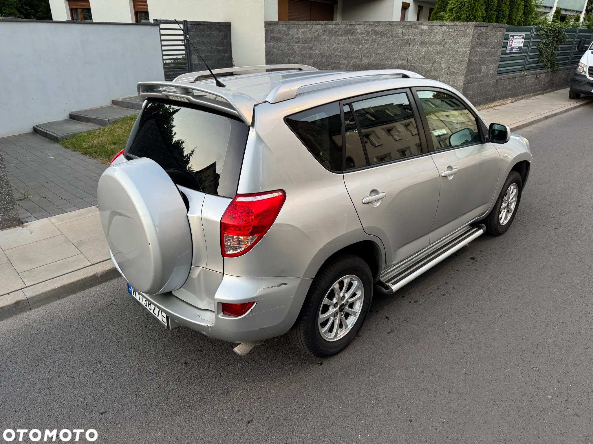 Toyota RAV4 2.0 VVT-i Sol - 14