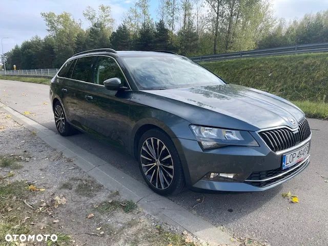 Skoda Superb Combi 2.0 TDI DSG Ambition - 5