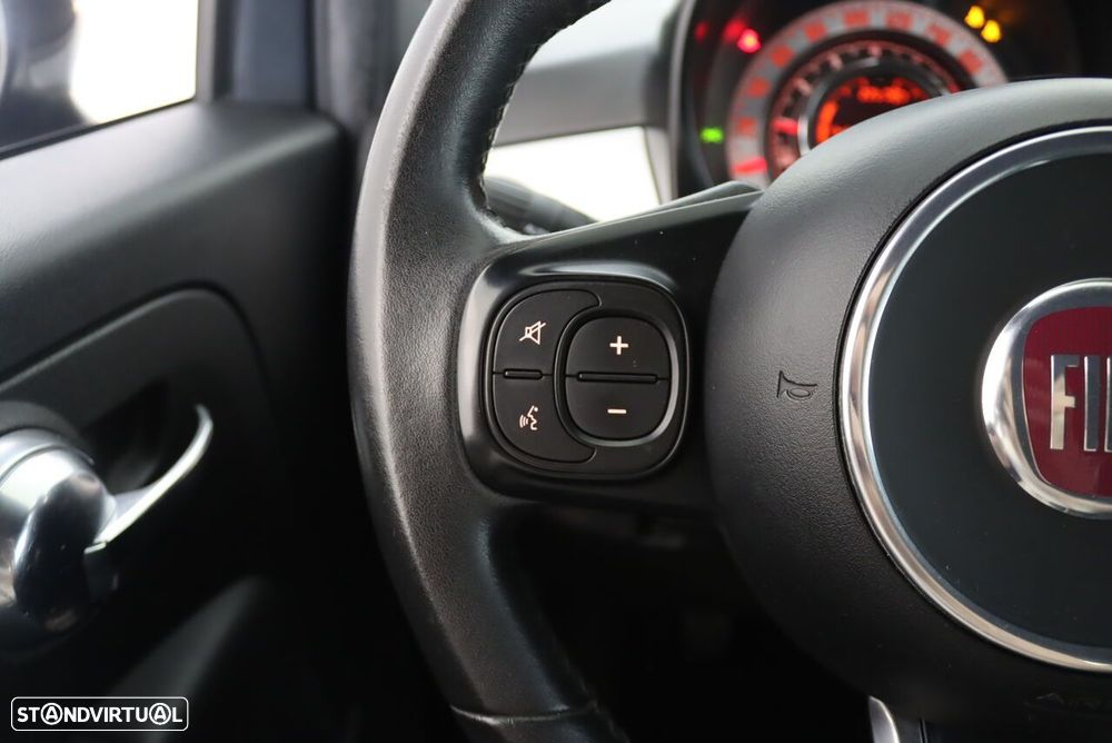 Fiat 500C 1.0 Hybrid Connect - 12