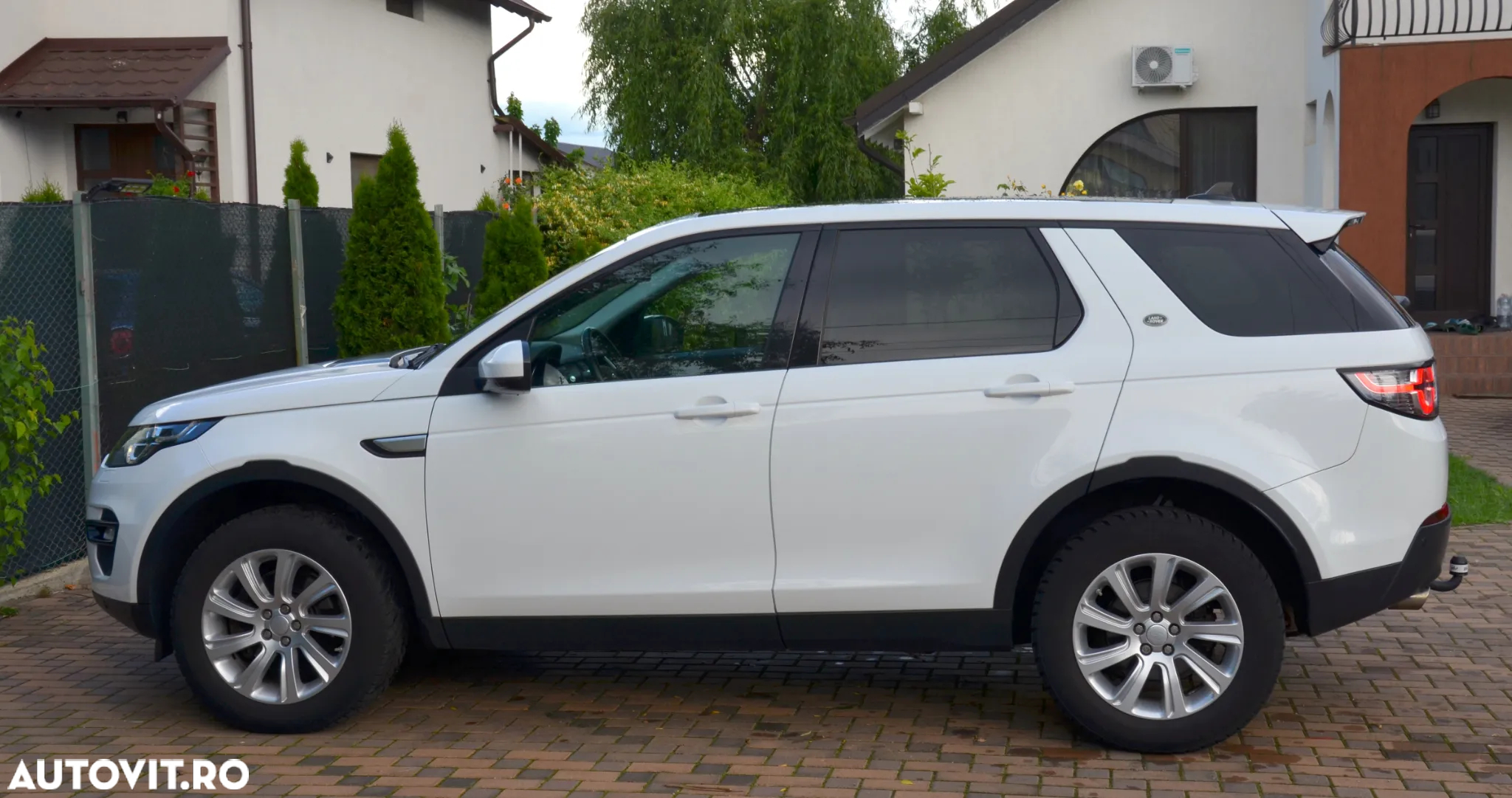 Land Rover Discovery Sport 2.0 l TD4 HSE Luxury Aut. - 11