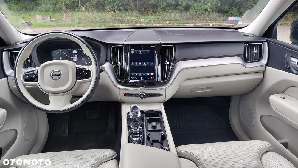 Volvo XC 60 B4 D AWD Inscription - 9