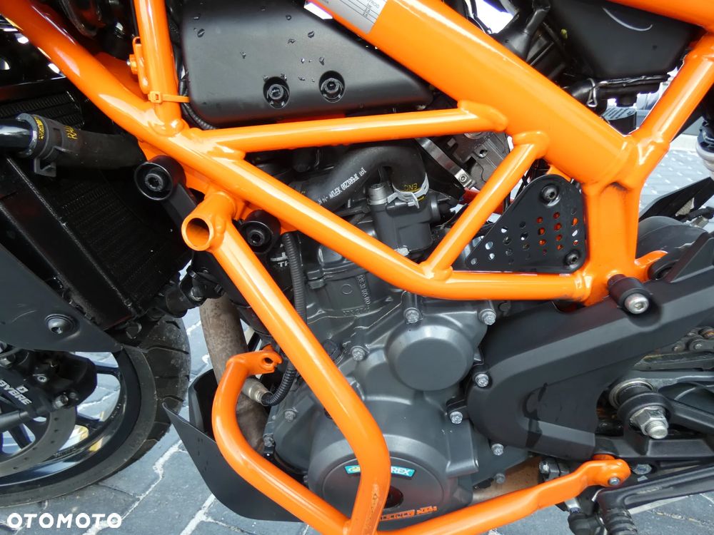 KTM Duke - 16