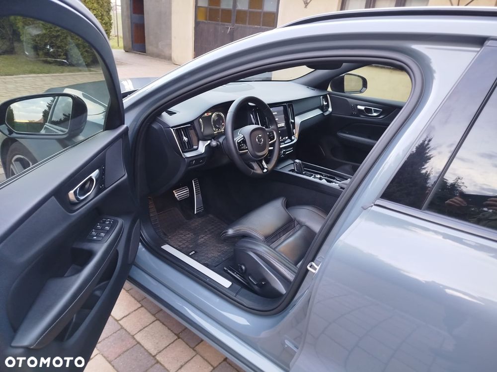 Volvo V60 D4 R-Design - 7