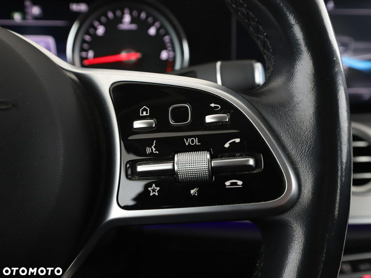 Mercedes-Benz Klasa E 220 d Avantgarde - 33
