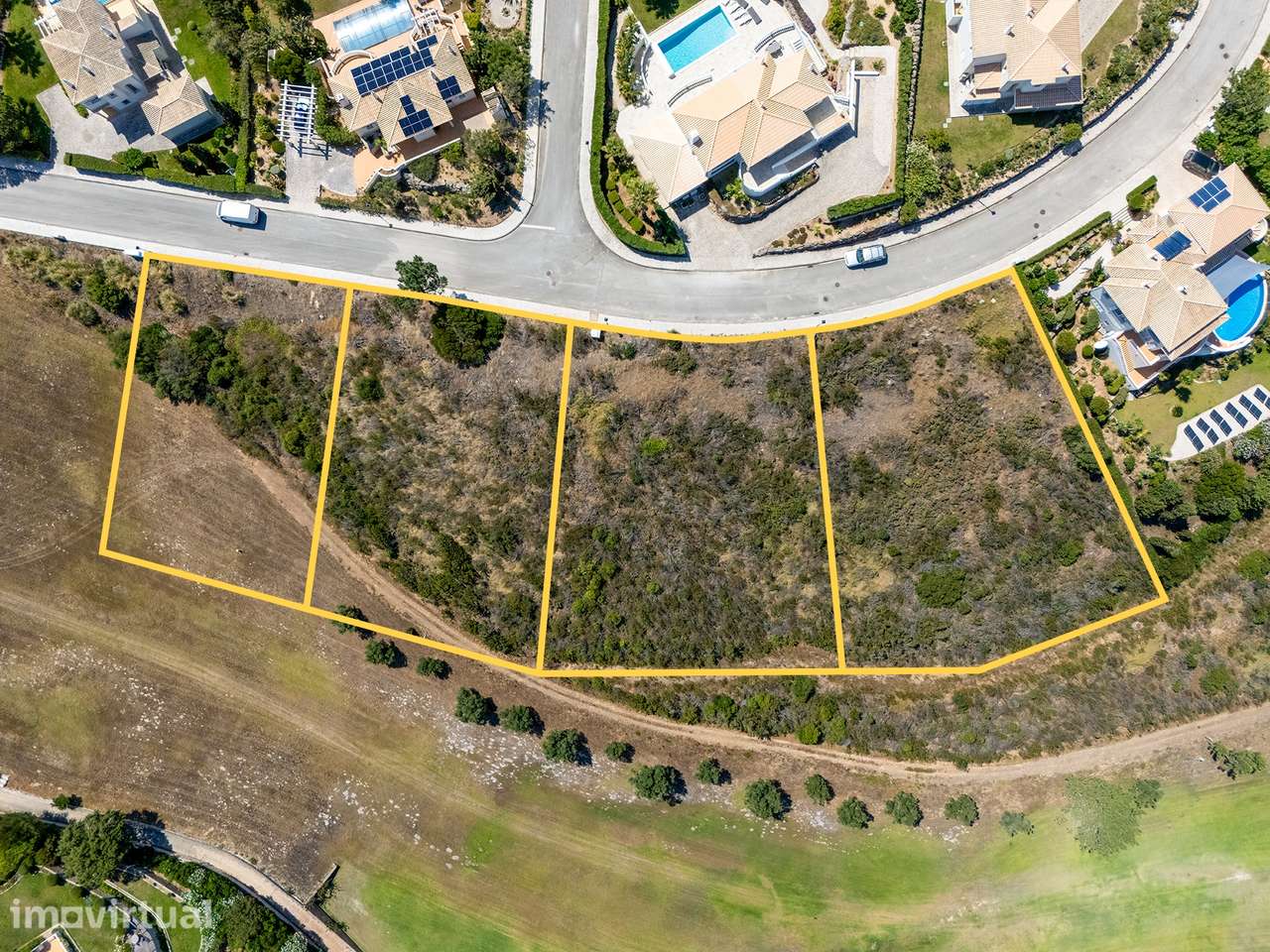 CONJUNTO EXCLUSIVO DE 4 LOTES URBANOS PARA CONSTRUÇÃO NO GOLFE DE SANT - Grande imagem: 2/8