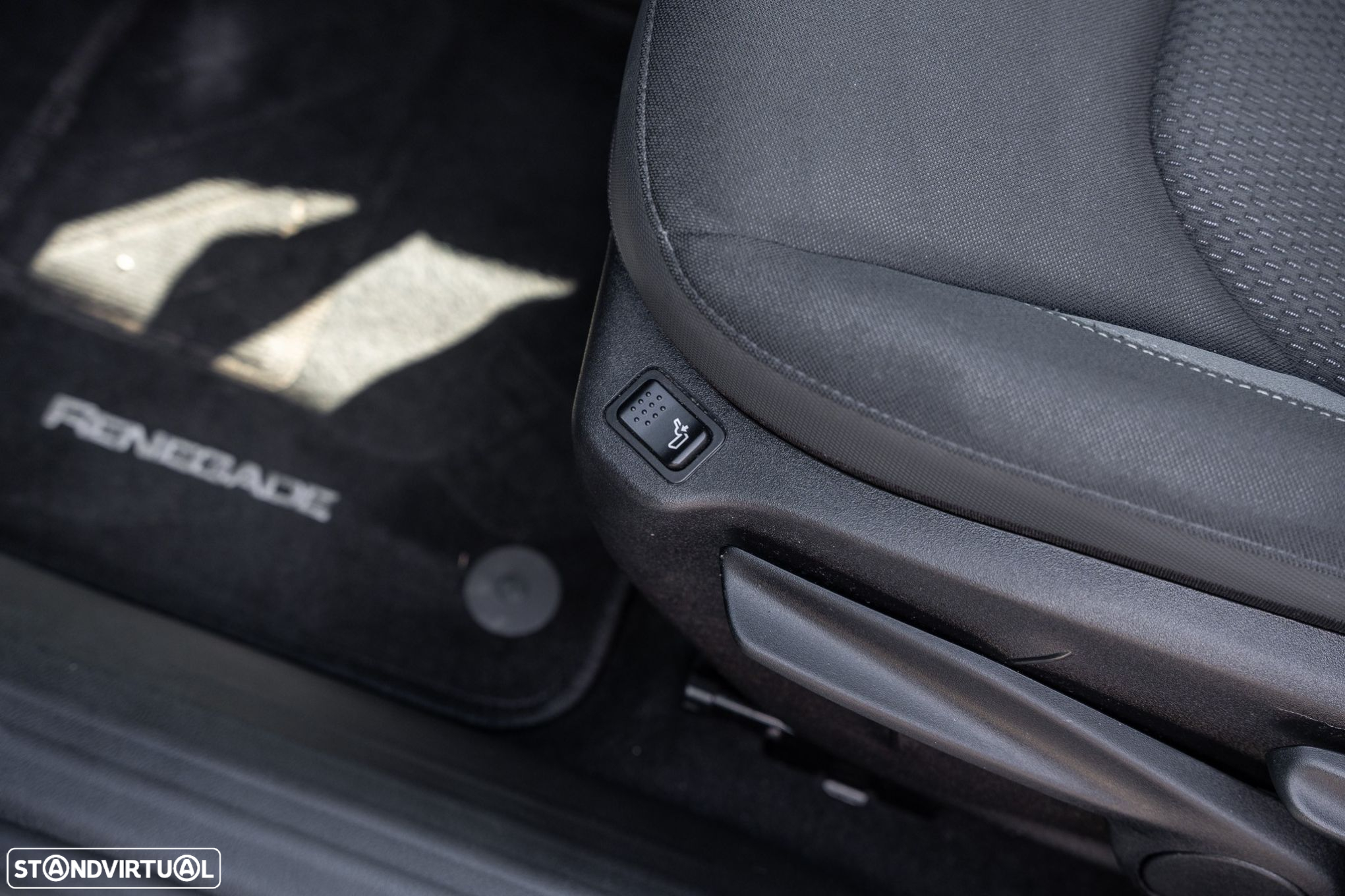 Jeep Renegade 1.5 TG e-Hybrid Longitude DCT - 16