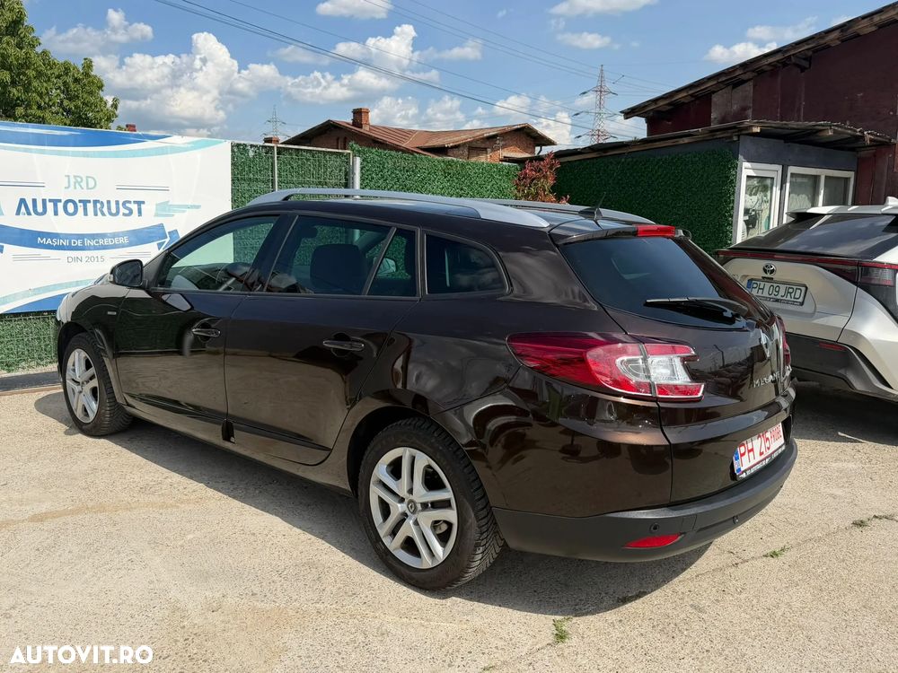 Renault Megane ENERGY dCi 110 Start & Stop Bose Edition - 19