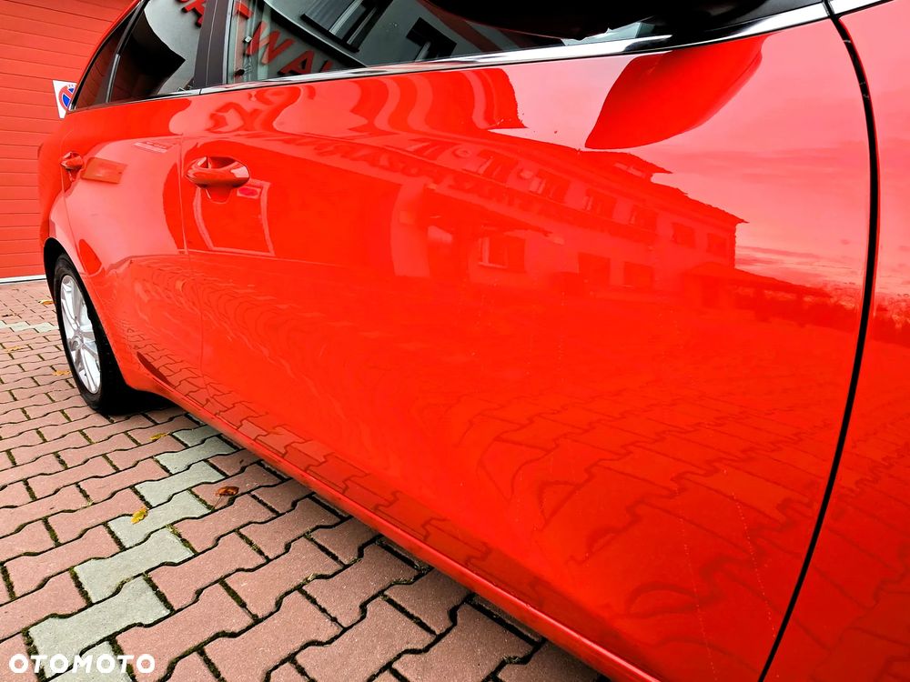 Kia Ceed 1.6 CRDi 128 Dream Team Edition - 17