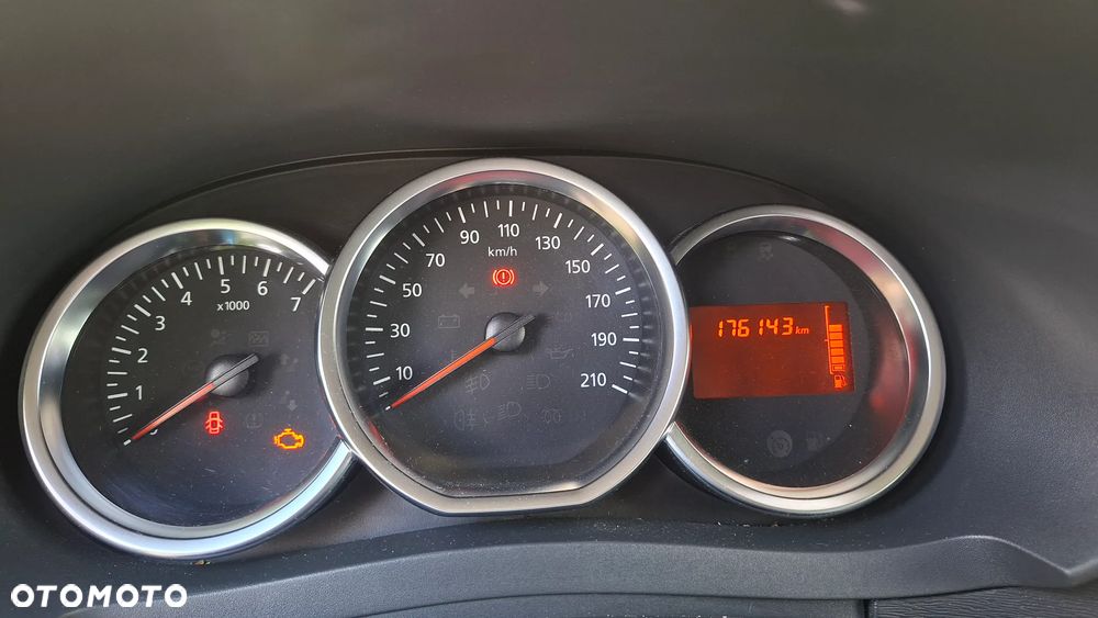 Dacia Lodgy 1.6 SCe Stepway S&S - 8