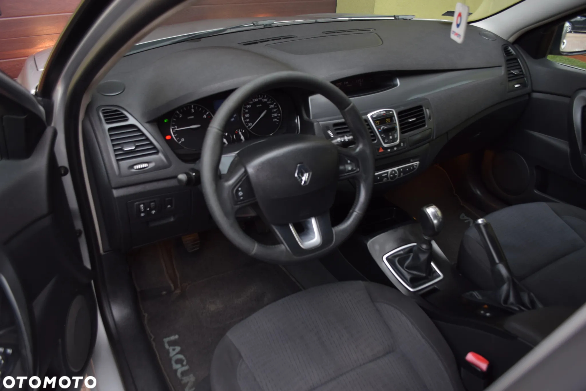 Renault Laguna 1.5 dCi Exception - 12