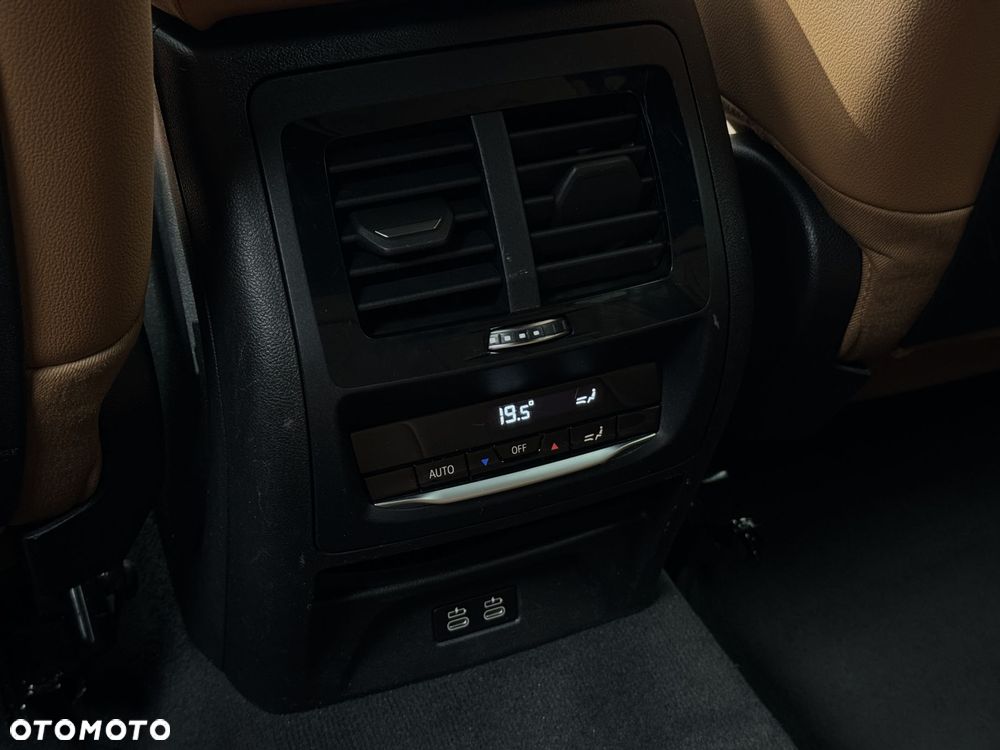 BMW X3 xDrive30e - 16