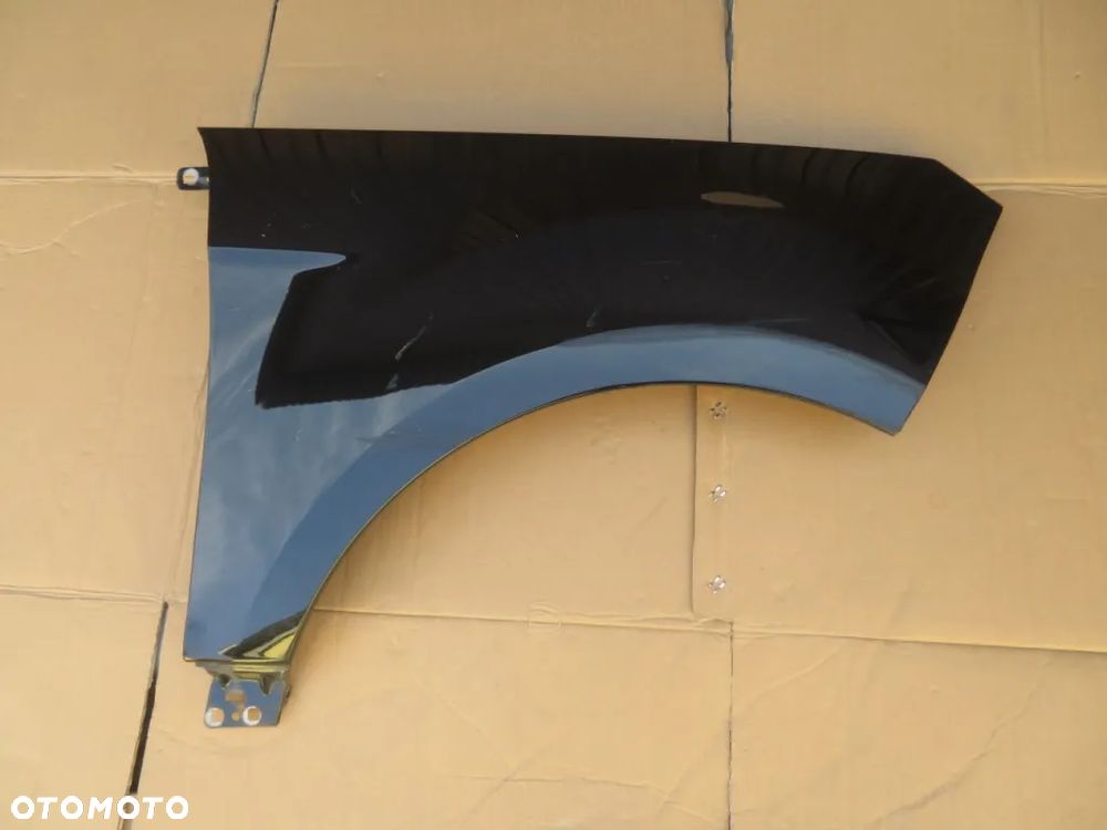 BŁOTNIK PRZÓD PRAWY FORD ECOSPORT 12R- KRAKÓW