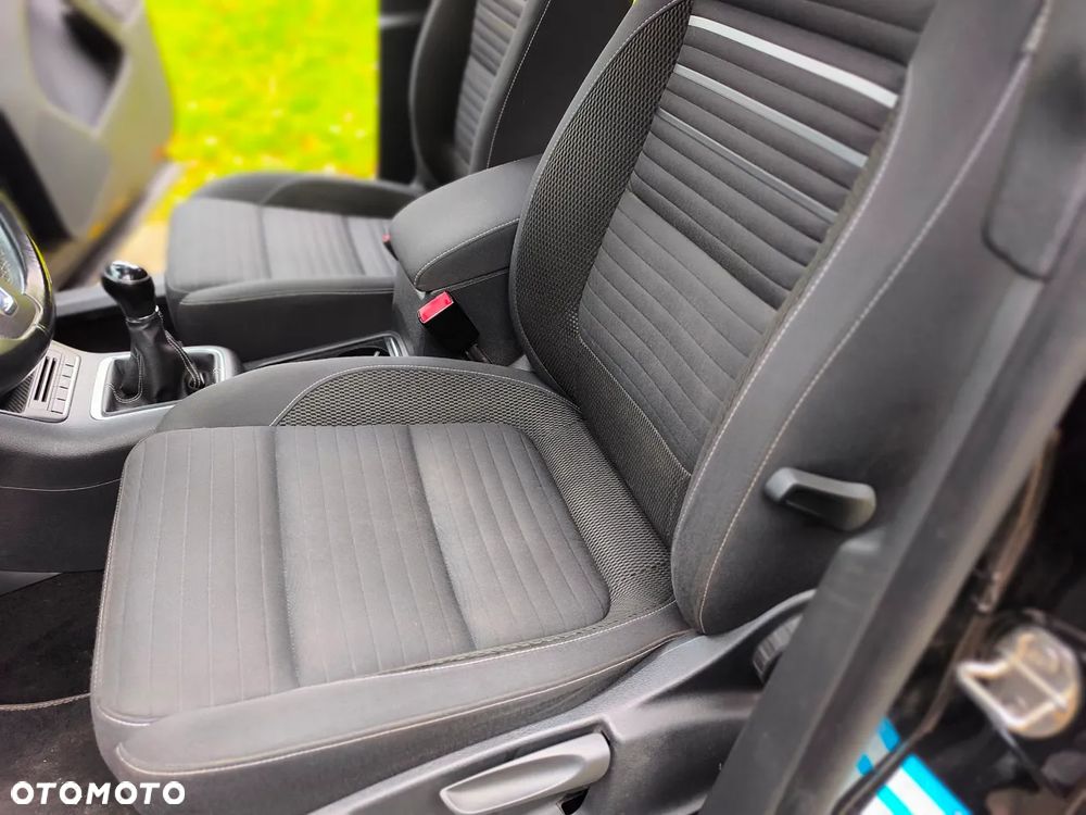Volkswagen Tiguan - 23