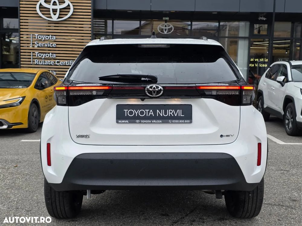 Toyota Yaris Cross 1.5 VVT-i HSD 4x2 Dynamic - 4