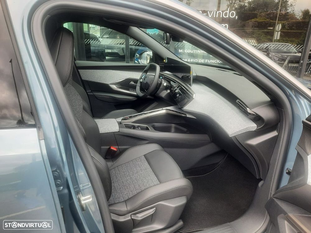 Peugeot 5008 - 8