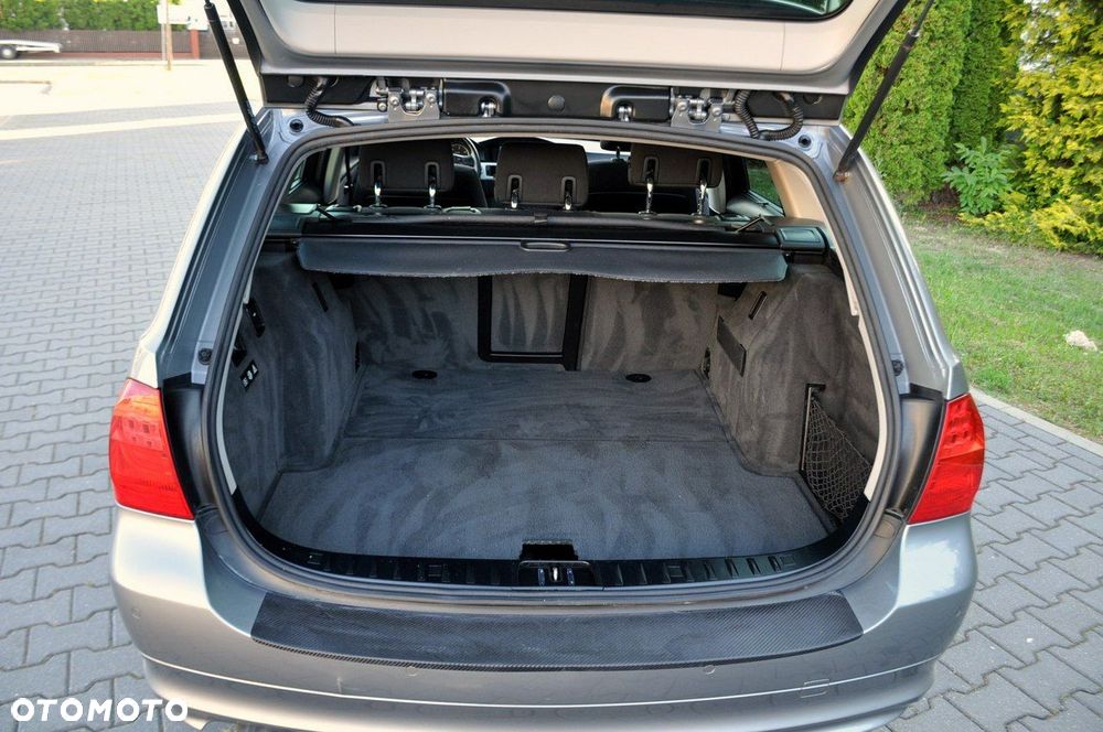 BMW Seria 3 - 38