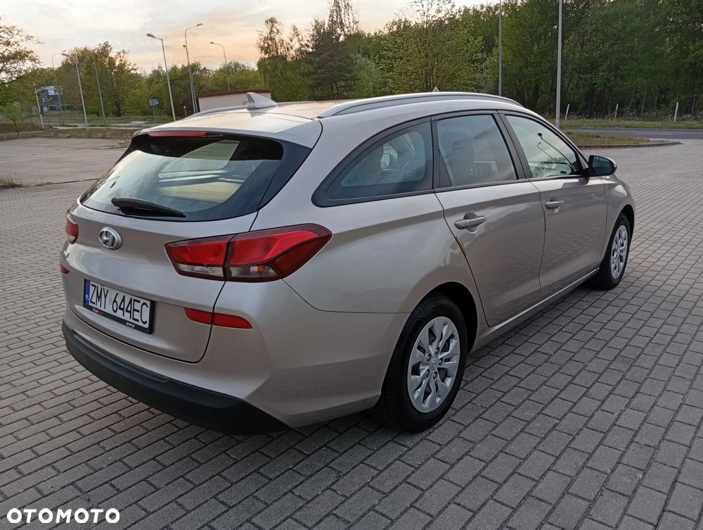 Hyundai i30 1.4 Comfort - 3