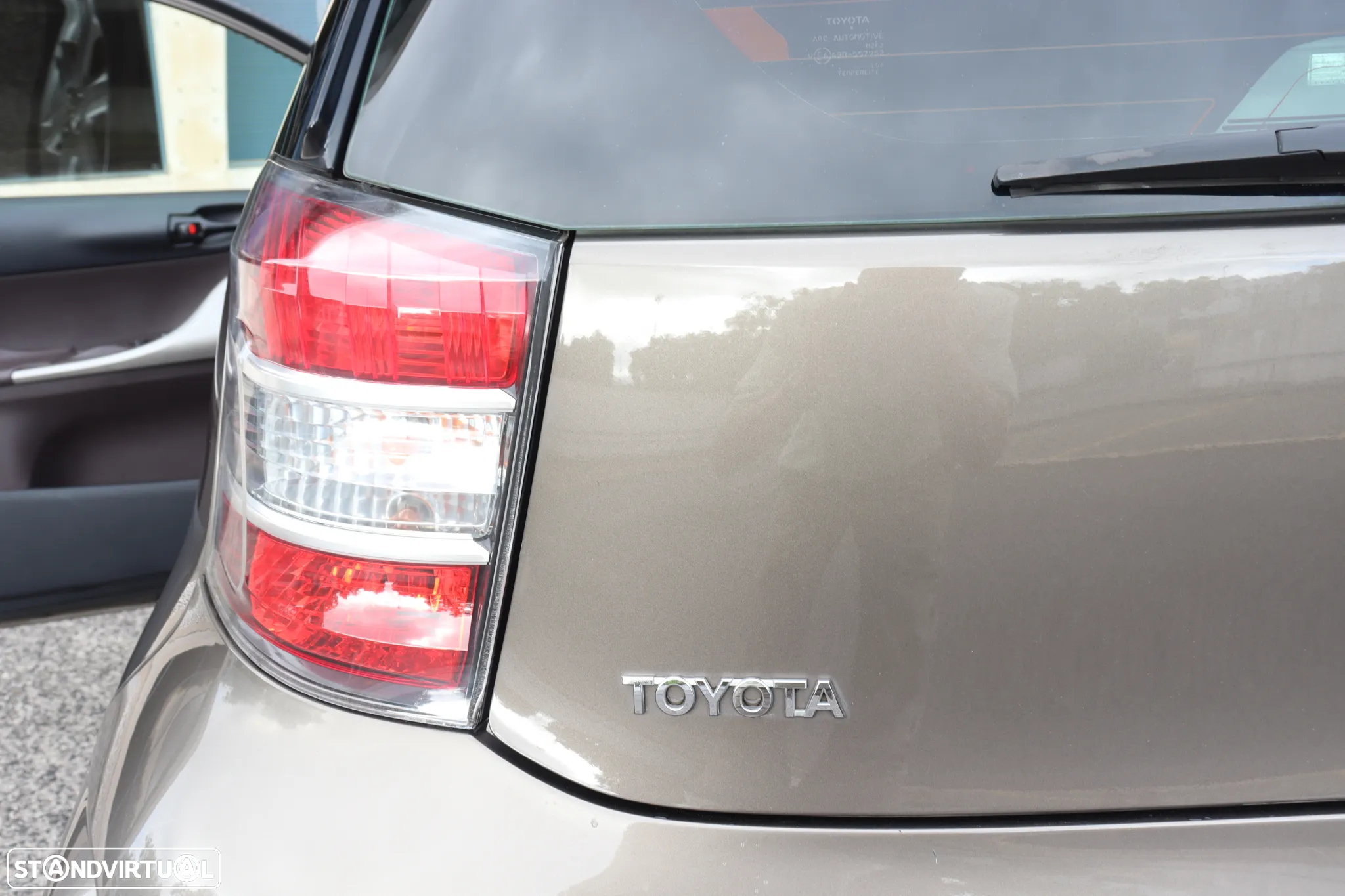 Toyota iQ 1.4 D-4D 2 EP - 32