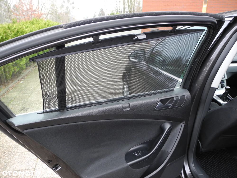 Volkswagen Passat - 19