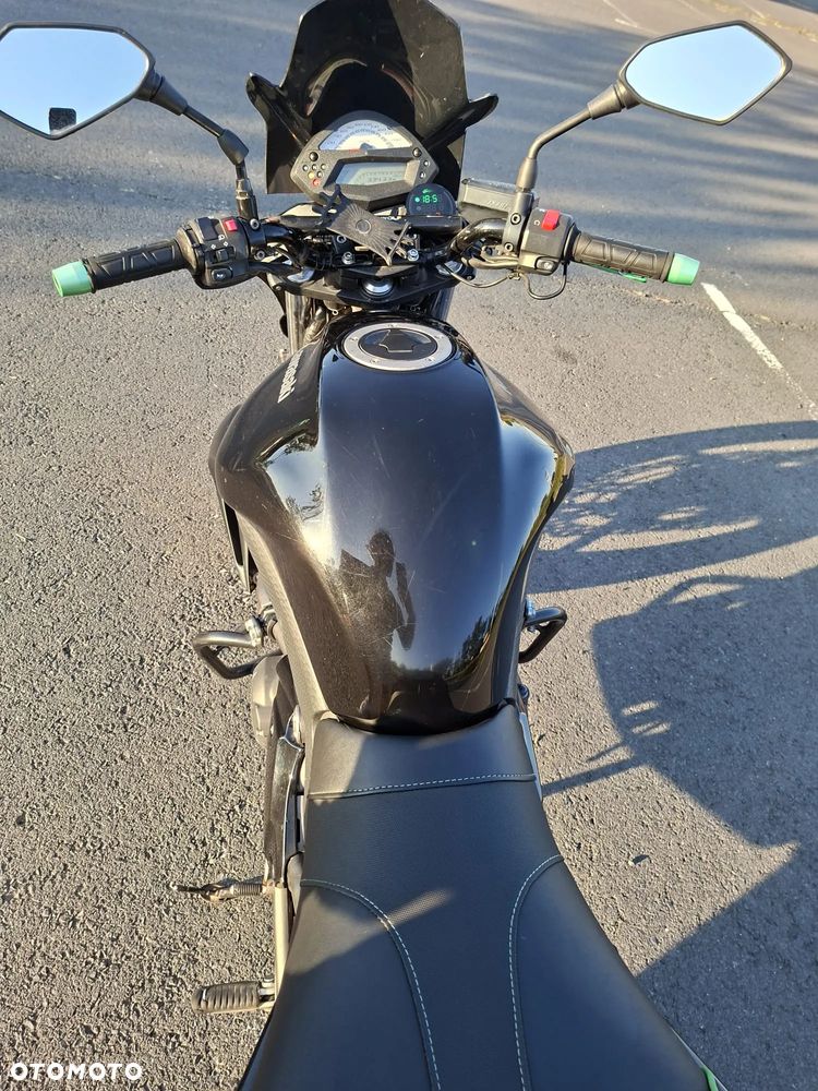 Kawasaki ER - 12