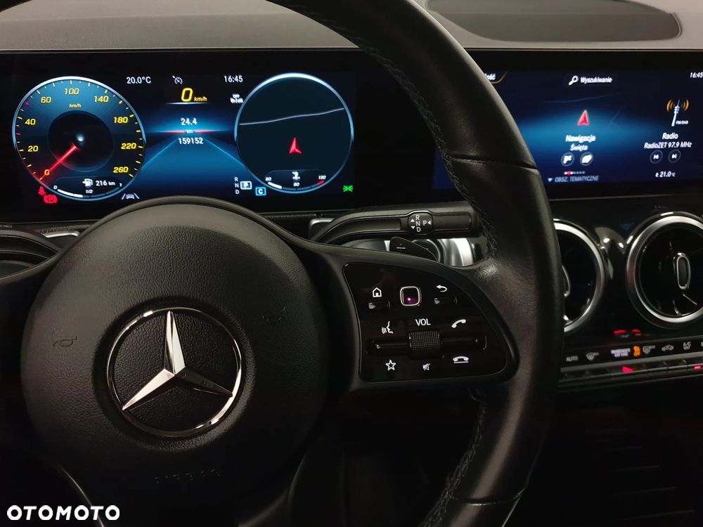 Mercedes-Benz GLB 200 d 4-Matic AMG Line 8G-DCT - 12
