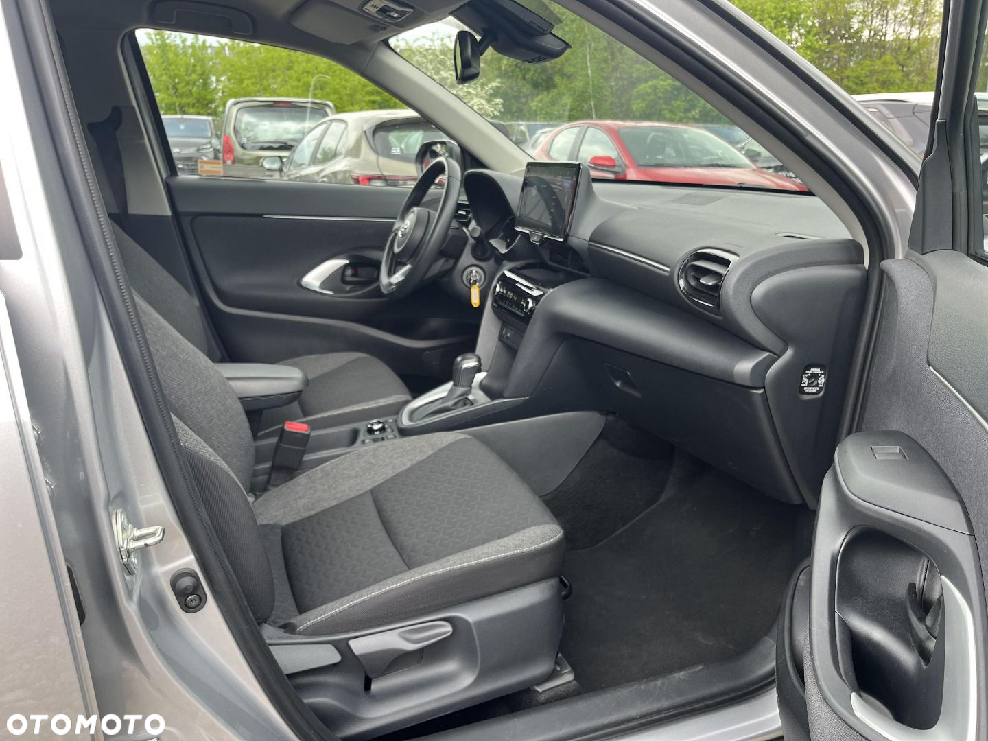 Toyota Yaris Cross Hybrid 1.5 Comfort 4x4 - 23