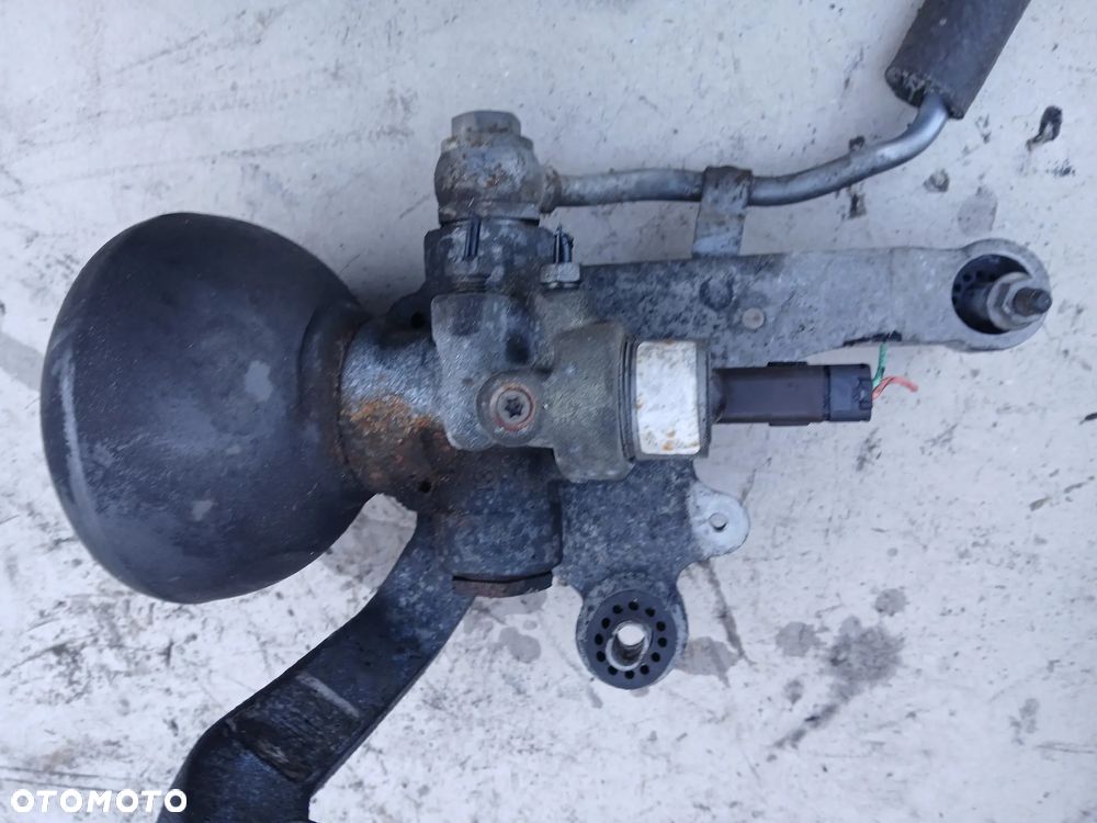 Citroen C5 III X7 sfera rozdzielacz zawór  zawieszenia tył tylnego KR70 - 8