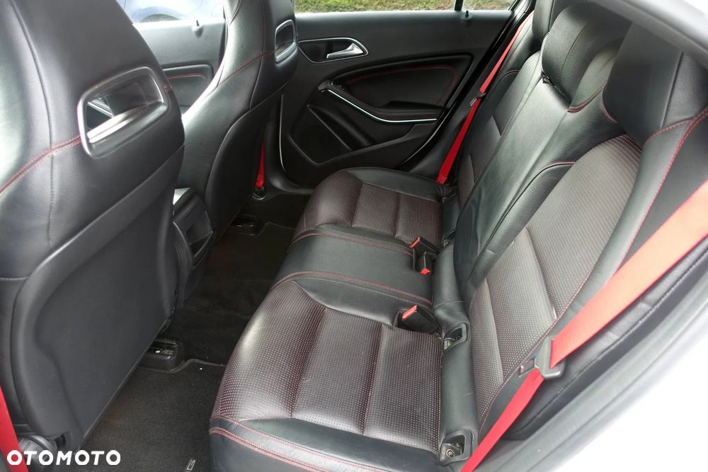 Mercedes-Benz Klasa A 200 CDI AMG Line - 15