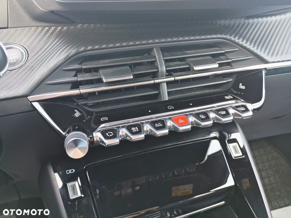 Peugeot 2008 1.2 PureTech Allure S&S EAT8 - 21