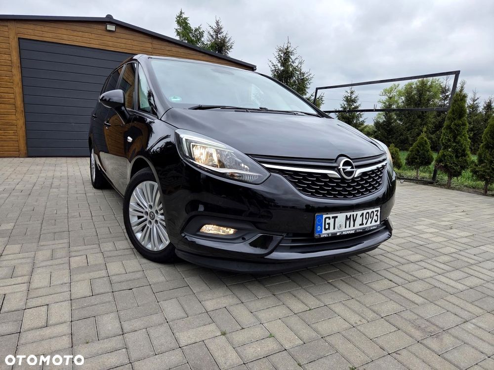 Opel Zafira - 1