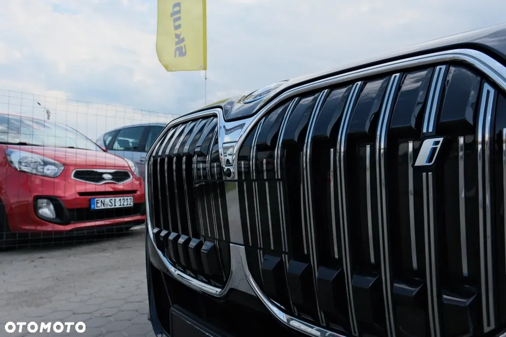 BMW i7 105.7kWh xDrive60 M Sport - 18