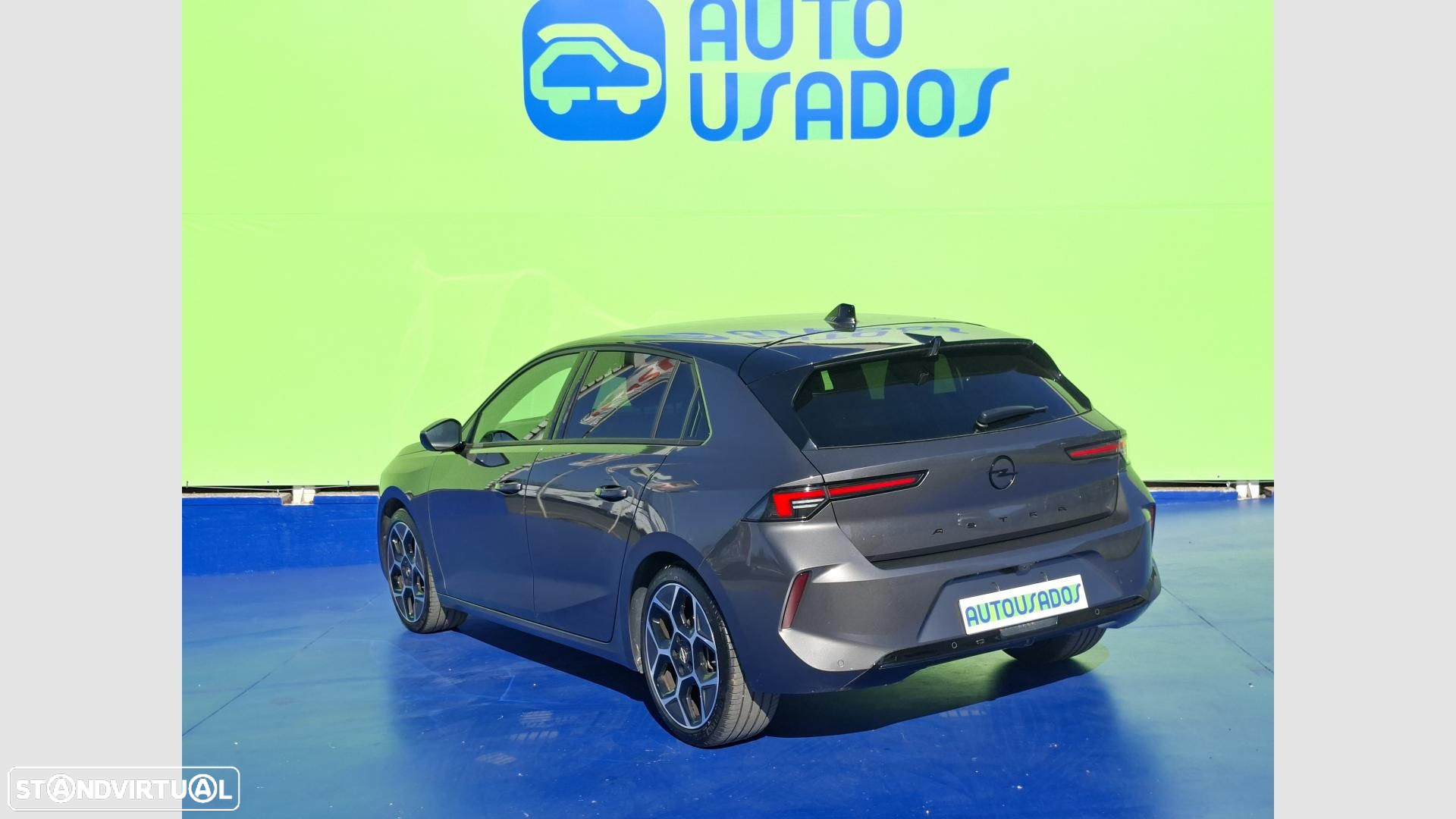 Opel Astra 1.2 T GS - 3