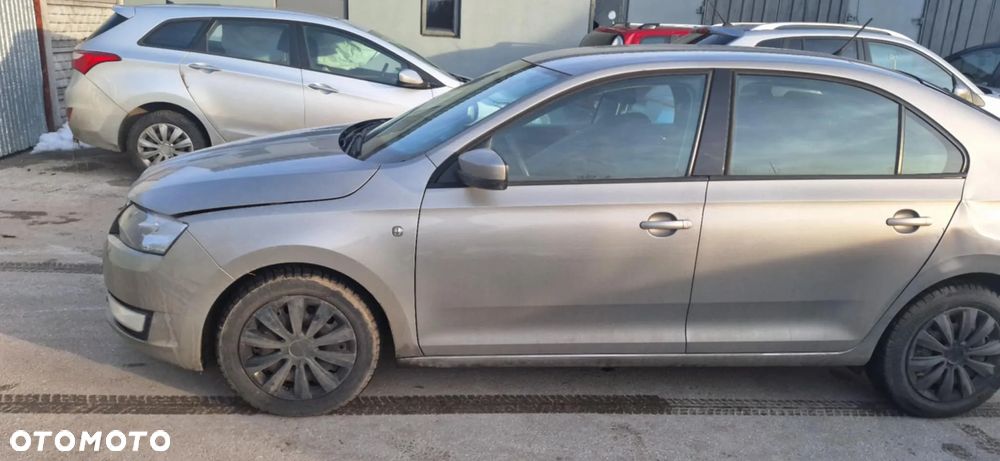 SKODA RAPID lampa lewy lub prawy przód europa - 6