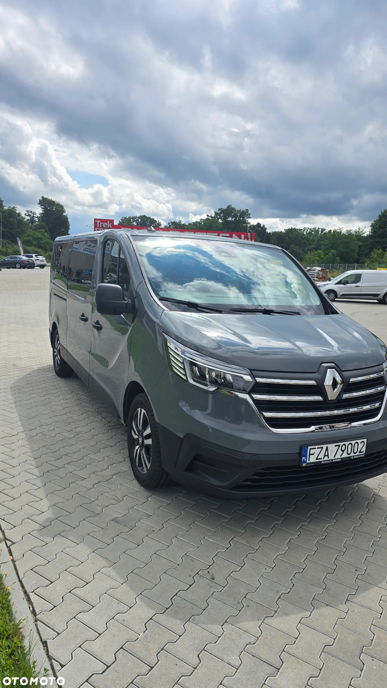 Renault Trafic 2.0 dCi L2H1 HD Extra (bryg.) - 2