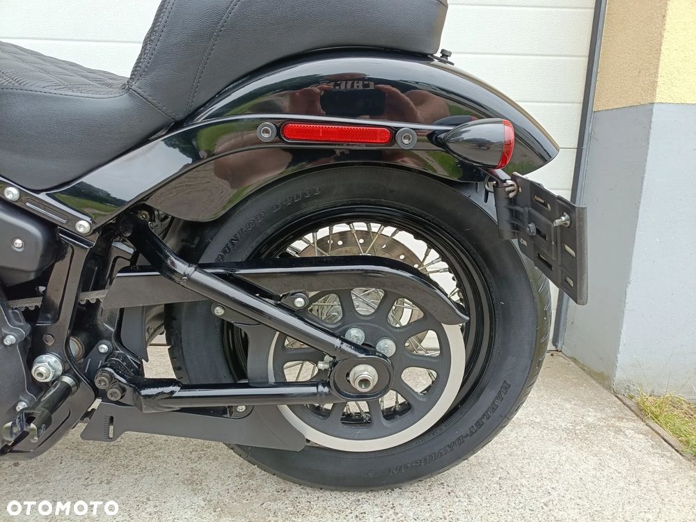 Harley-Davidson Softail Street Bob - 31