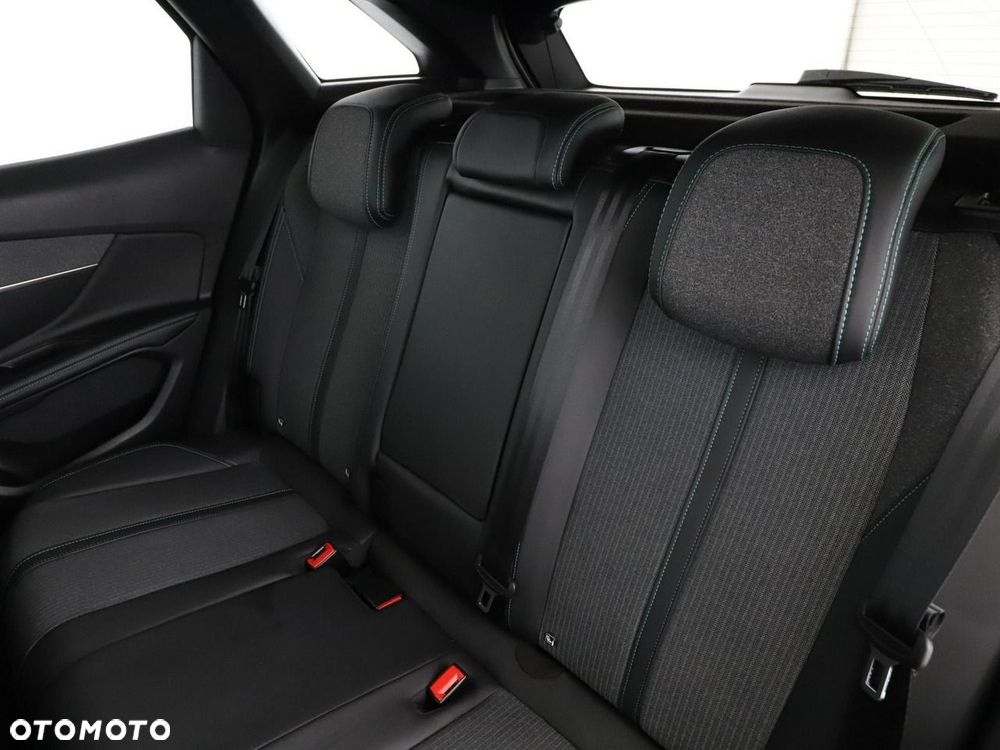 Peugeot 3008 1.2 PureTech Allure Pack S&S EAT8 - 18