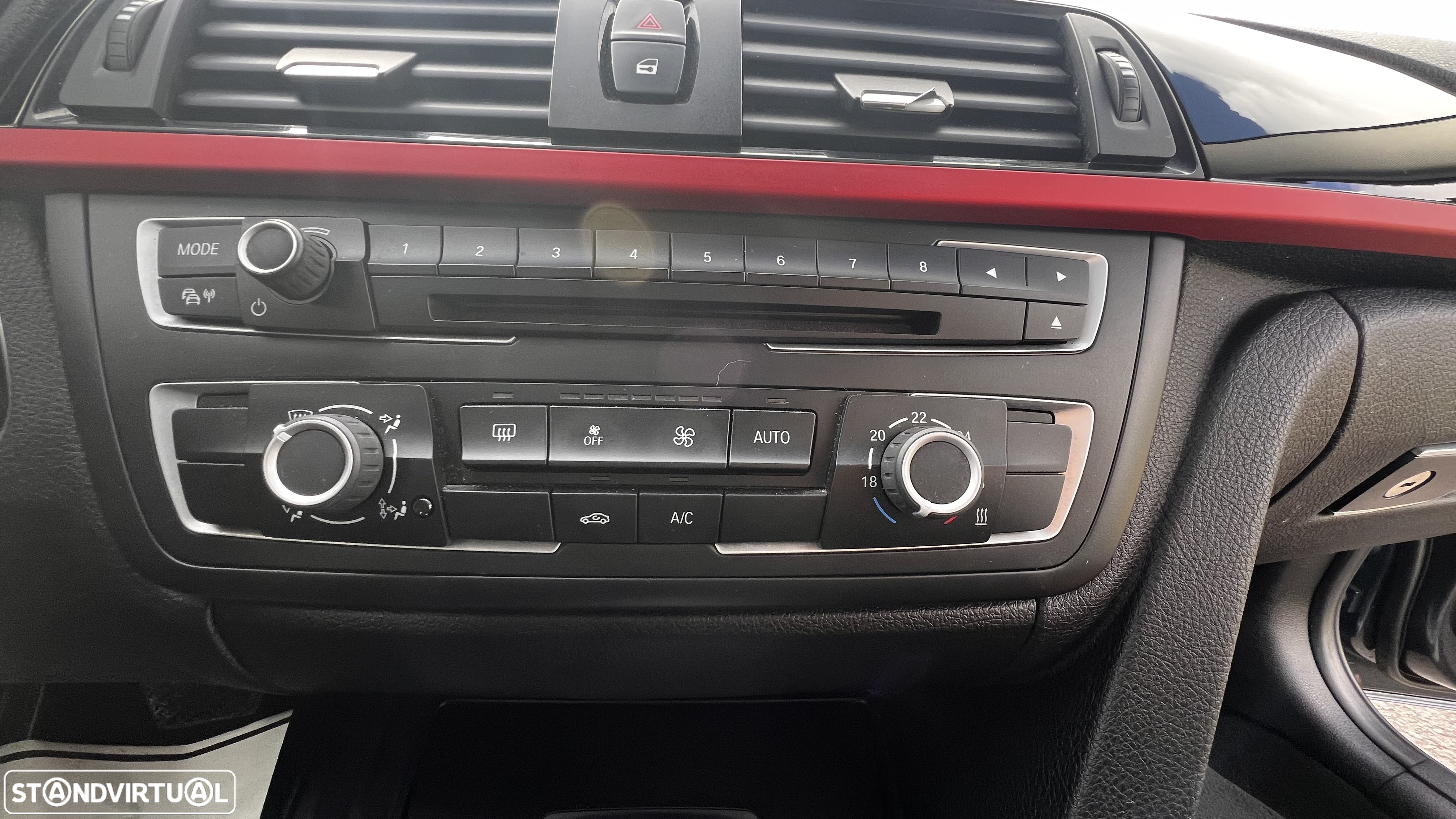 BMW 318 d Touring Auto Line Sport - 40