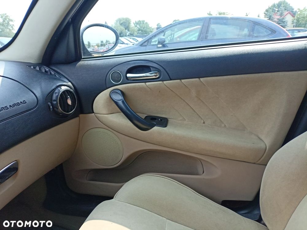 Alfa Romeo 147 - 13