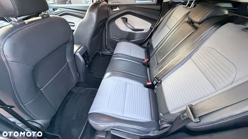 Ford Kuga 2.0 TDCi FWD Titanium - 13