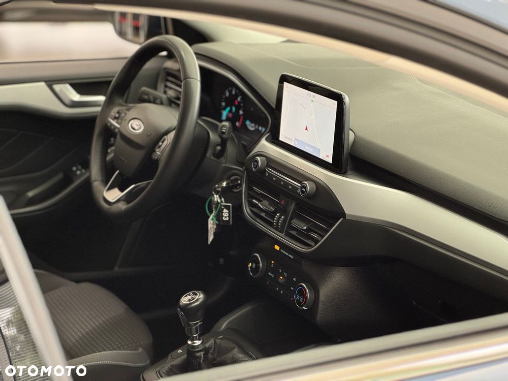 Ford Focus - 38