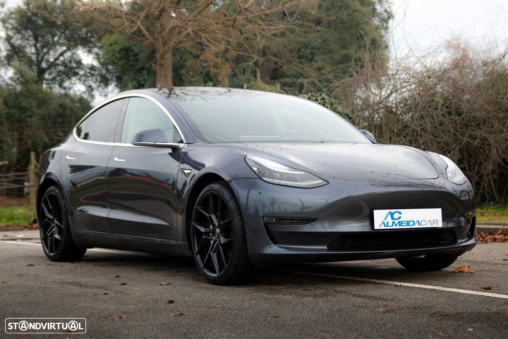 Tesla Model 3 Long-Range Dual Motor AWD - 1