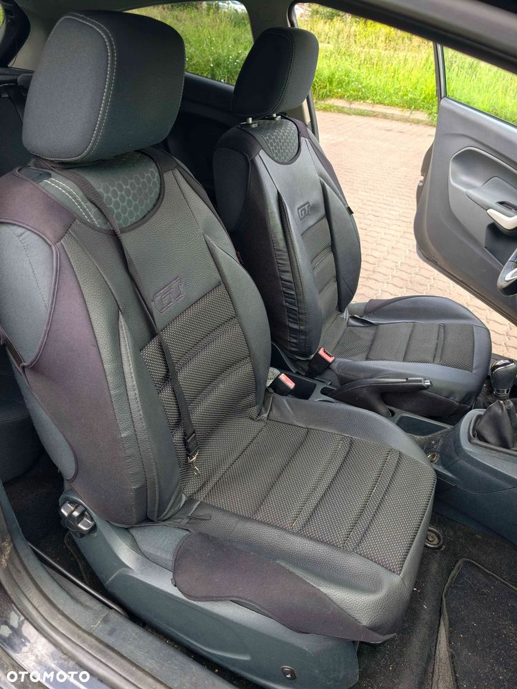 Ford Fiesta - 14