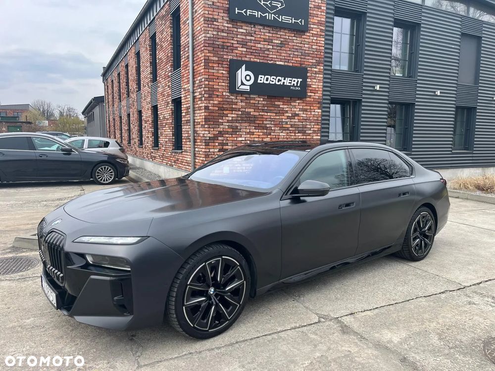 BMW Seria 7 - 27
