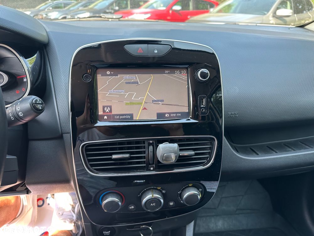 Renault Clio - 7