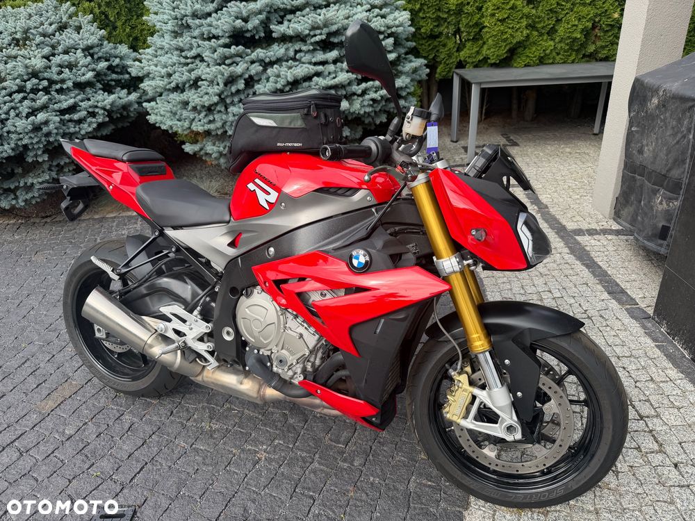 BMW S - 10