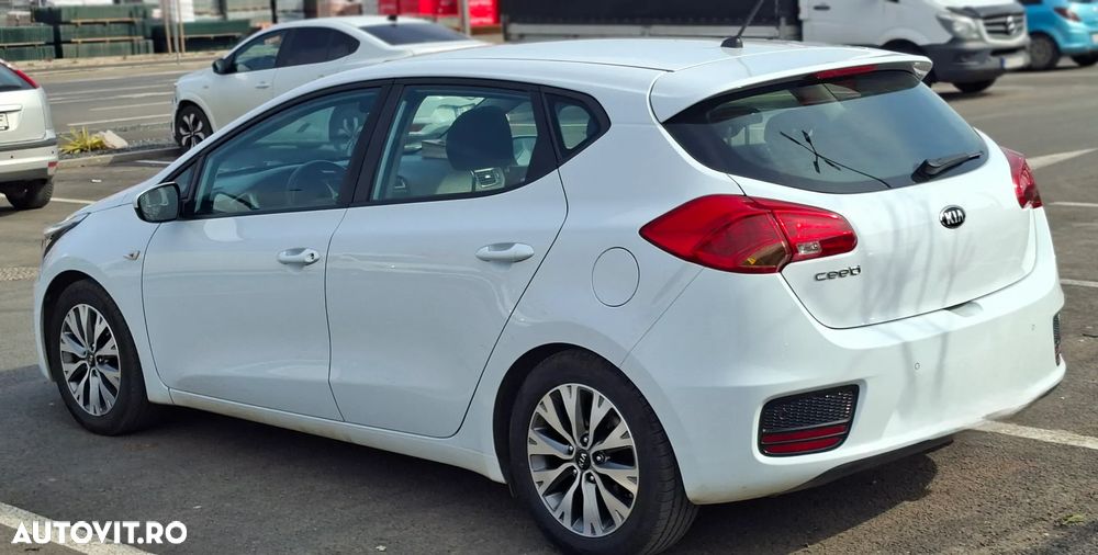 Kia Ceed - 7