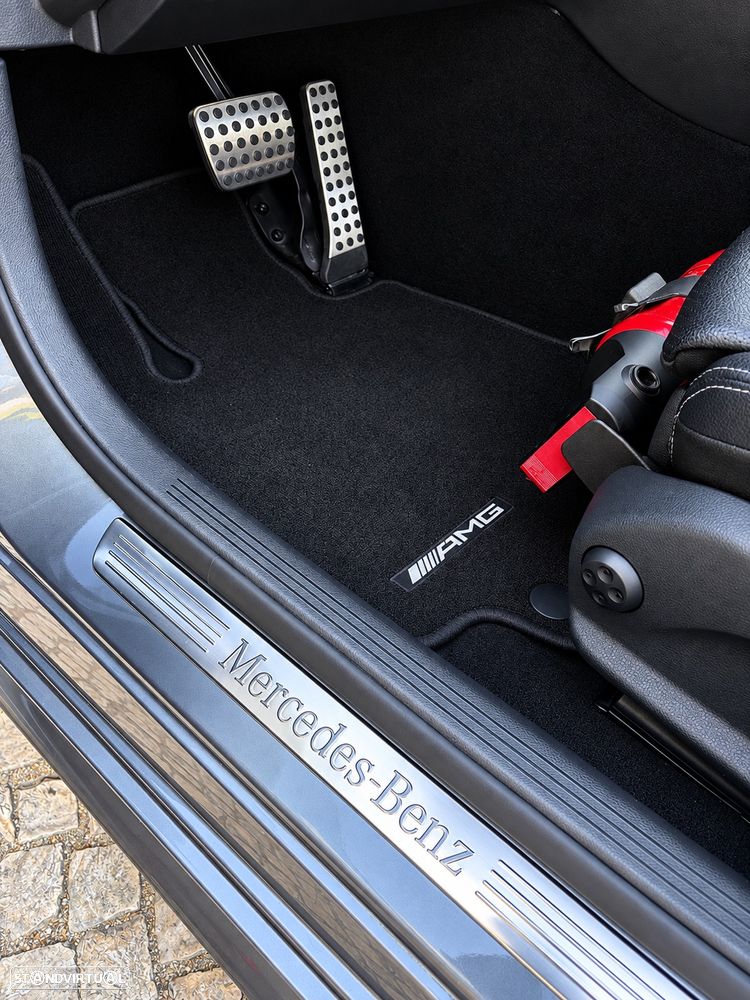 Mercedes-Benz C 300 h AMG Line - 8