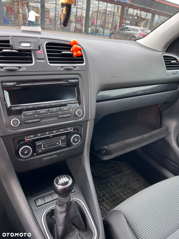 Volkswagen Golf - 21