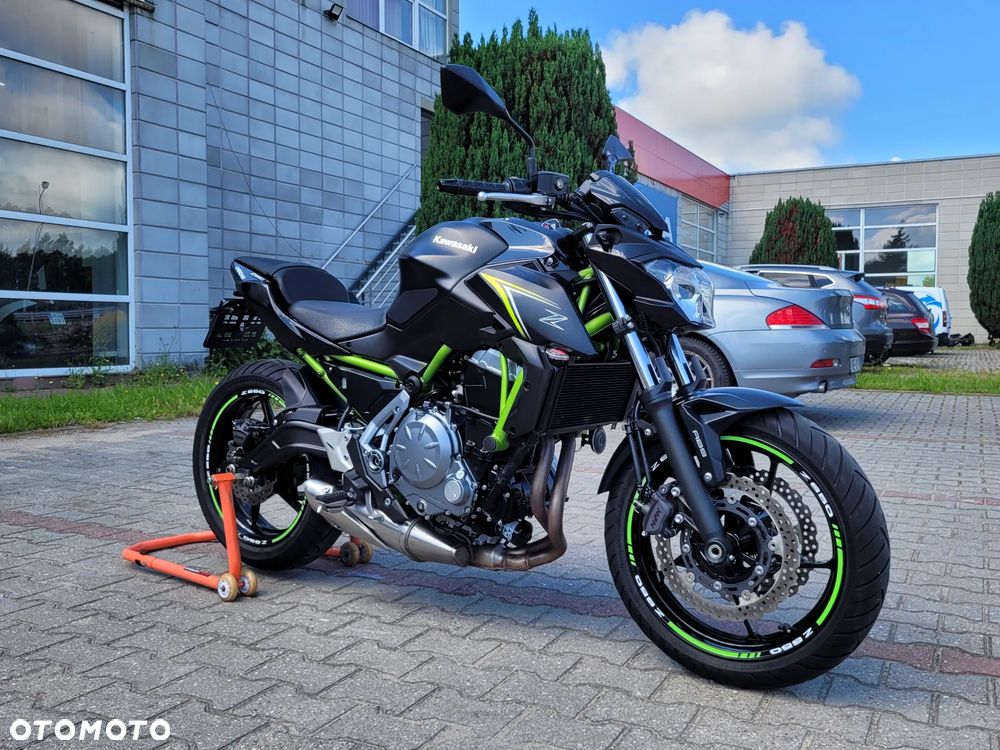 Kawasaki Z 650 - 12